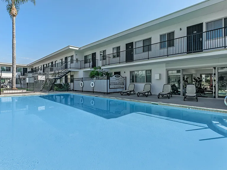 Avaz Pacific Beach — Photo 4