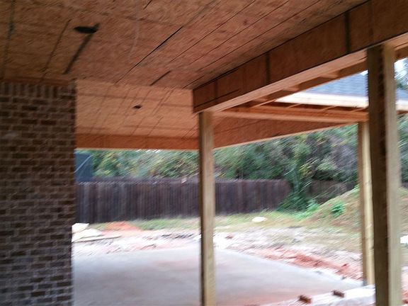 5th image of Dogwood Dr
