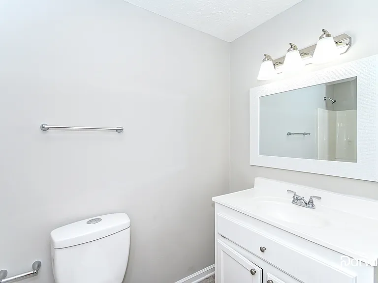 40 Silverthorne Dr — Photo 13