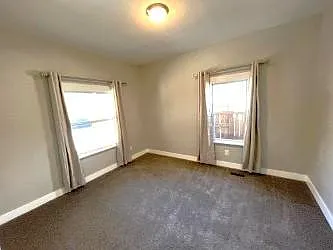 439 N Walnut St — Photo 14
