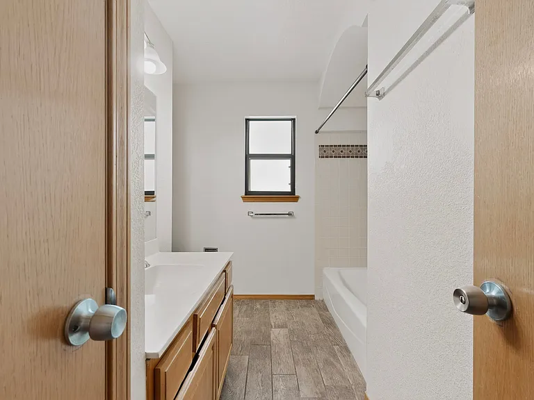 711 Windmill Dr — Photo 29