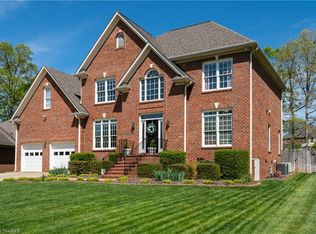 5921 Oakmont Ct, Kernersville, NC 27284