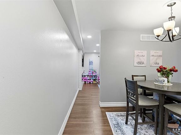 3rd image of 2541 Union Rd