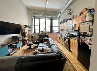 1302 N Milwaukee Ave APT 303, Chicago, IL 60622