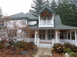 6975 Hughston Rd, Harbor Springs, MI 49740