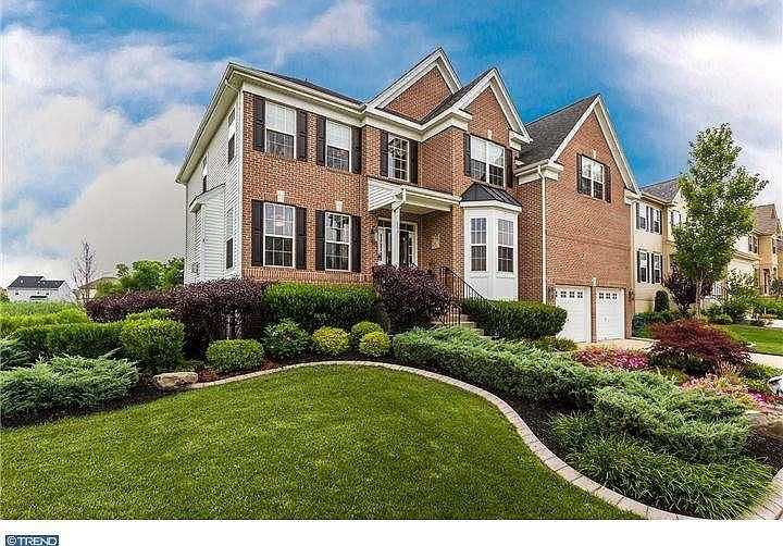 1st image of 603 Bainbridge Dr