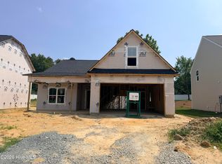 101 Crossvine St, Selma, NC 27576