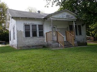 679 W County Line Rd, Springdale, AR 72764