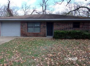 606 3rd St NW, Paris, TX 75460