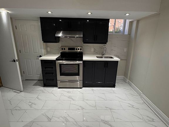 4th image of 30 Prebble Dr #Basement