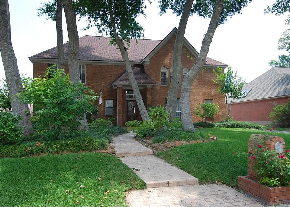 1st image of 3110 Hickory Falls Dr