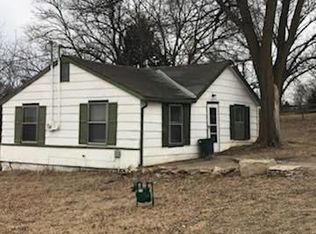 1140 S 130th St, Bonner Springs, KS 66012