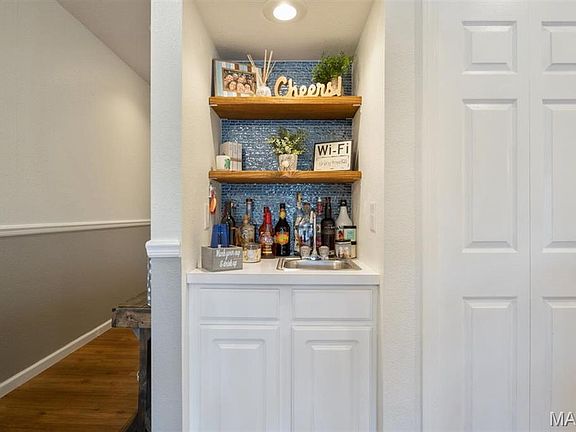 4th image of 216 Lakeview Resort Blvd #1B
