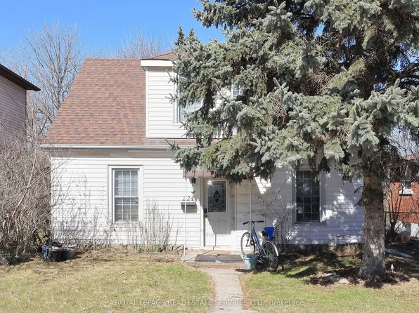 224 Broadway Ave, Hamilton, ON L8S 2W6