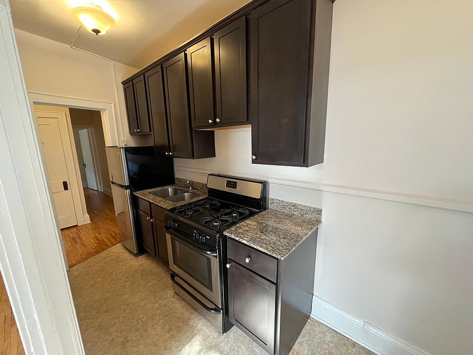 1st image of 1101 W 28th St #306