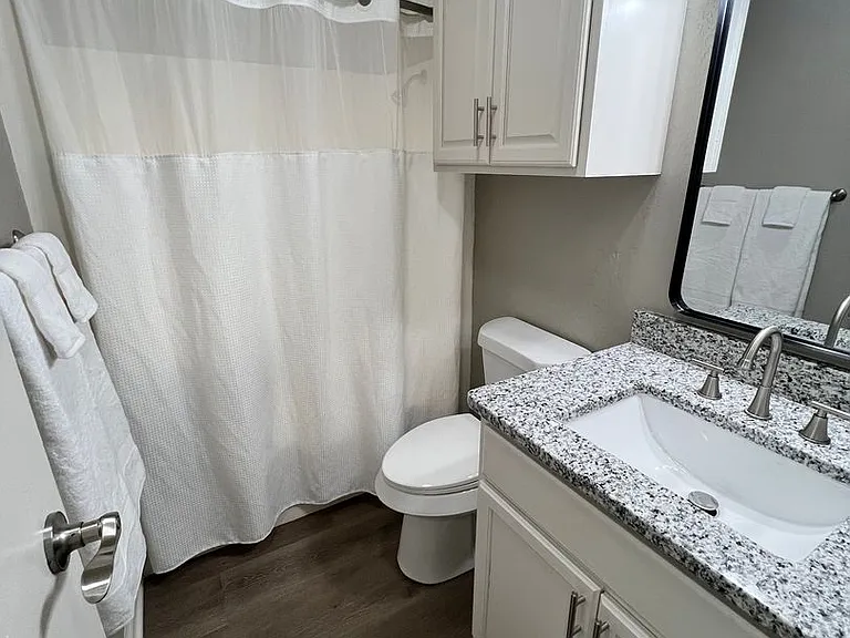 6408 NW Oak Ave — Photo 13