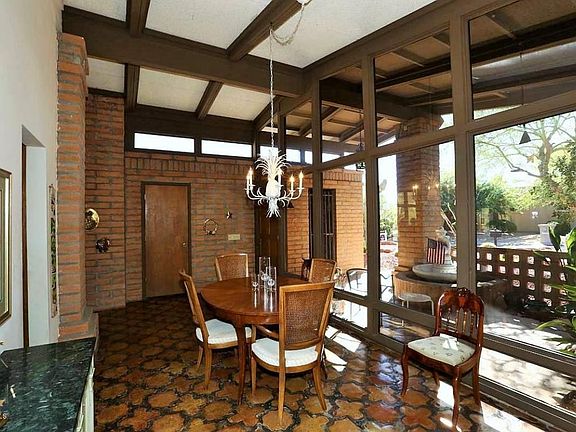 Dining Room2 (2)