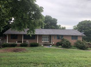 8112 Schroeder Rd, Powell, TN 37849