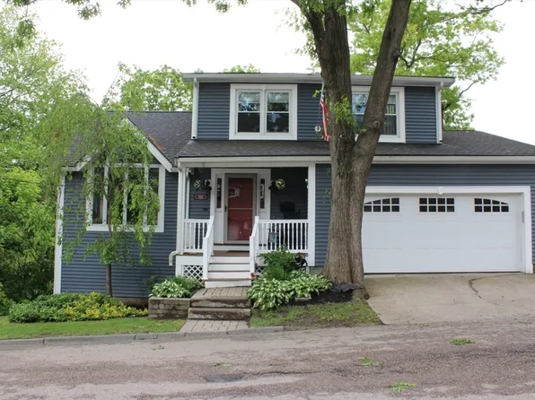 50 Montcalm Ave, Blackstone, MA 01504