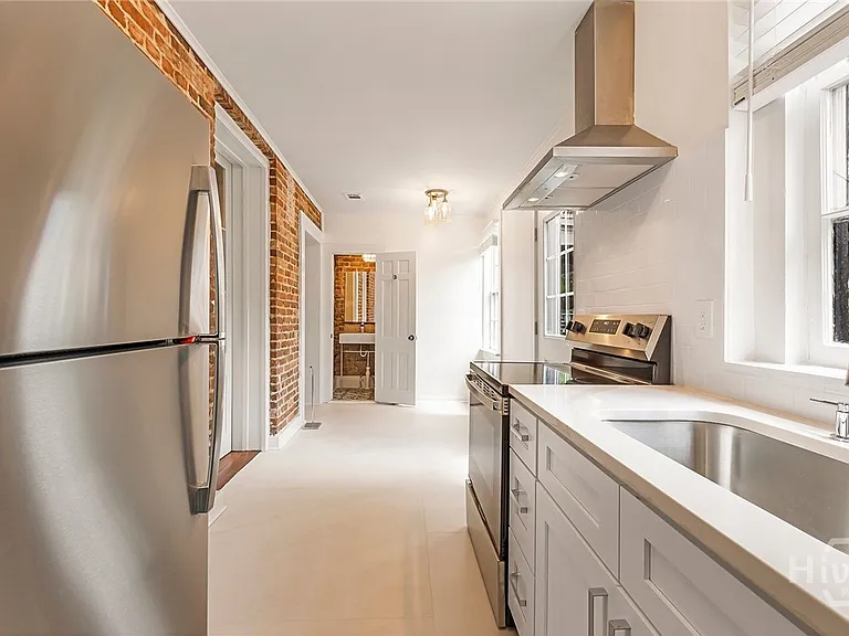 117 E Jones St #PARLOR — Photo 16
