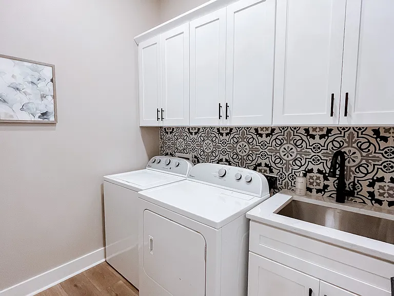 111 Legacy Way — Photo 15