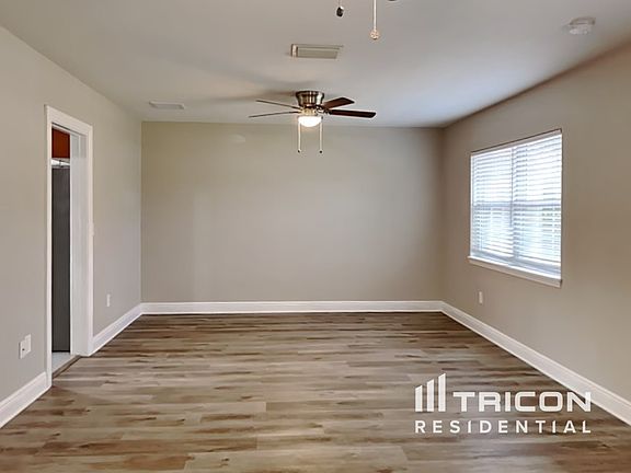 3rd image of 412 Richards Ave
