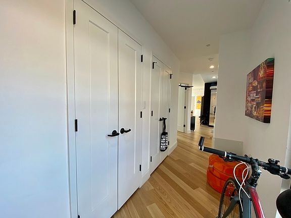 4th image of 329 E 132nd St #6E4