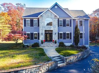 40 Bear Hill Rd, Windham, NH 03087