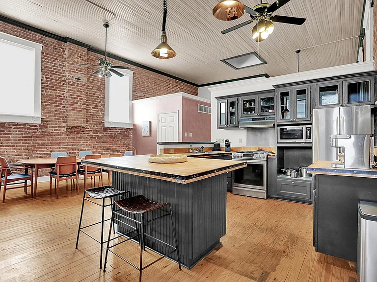 506 S Main St #102 — Photo 14