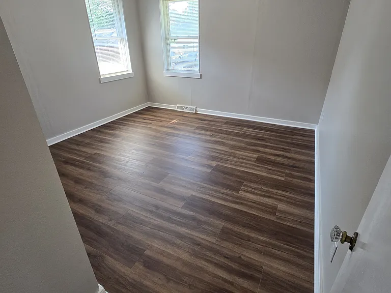 3431 Fullerton Ave — Photo 35