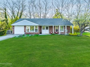 10 Patricia Ln, Patchogue, NY 11772