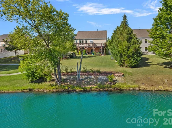 8220 Ruby Valley Rd, Charlotte, NC 28277