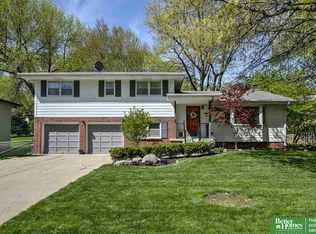 2134 Ridgewood Ave, Omaha, NE 68124