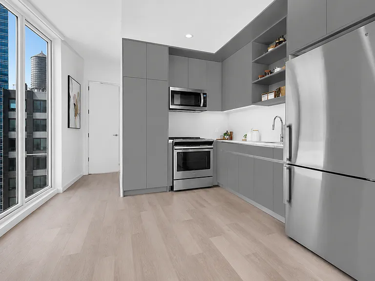 29-17 40th Ave #1004 — Photo 4