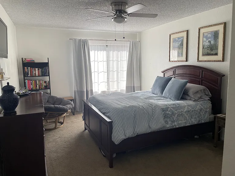 925 N College Ave #213 — Photo 3