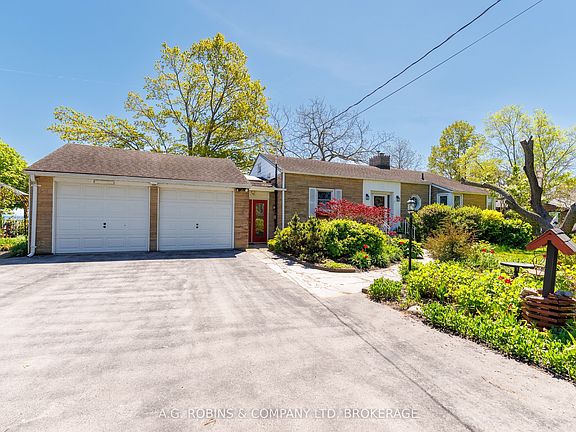 2nd image of 10773 Lakeshore Rd
