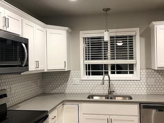 5th image of 5247 10th St W