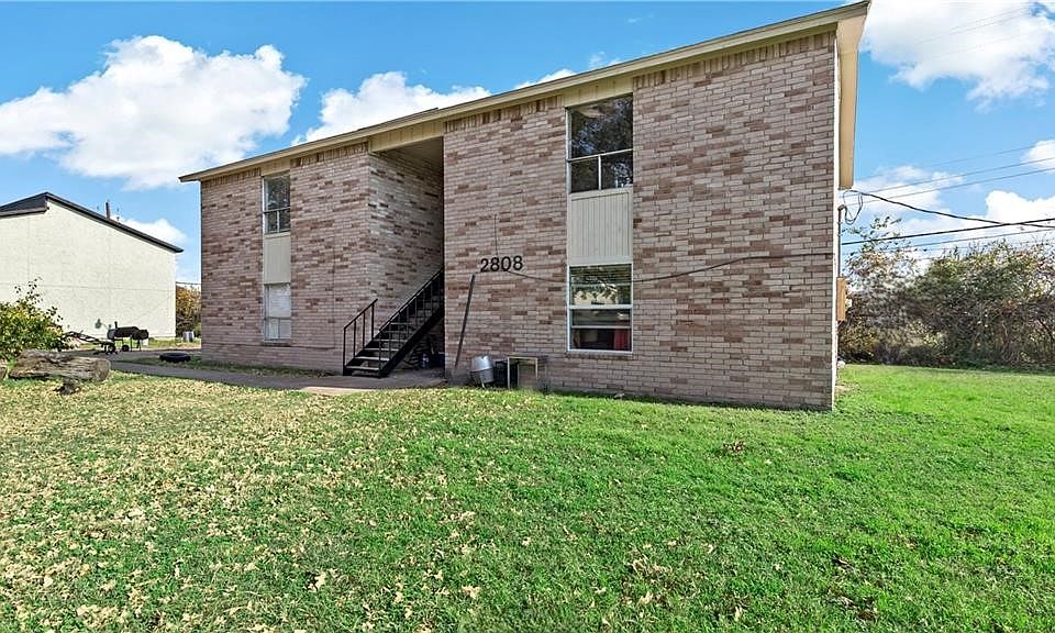 1st image of 2808-2815 Cypress Bend Cir