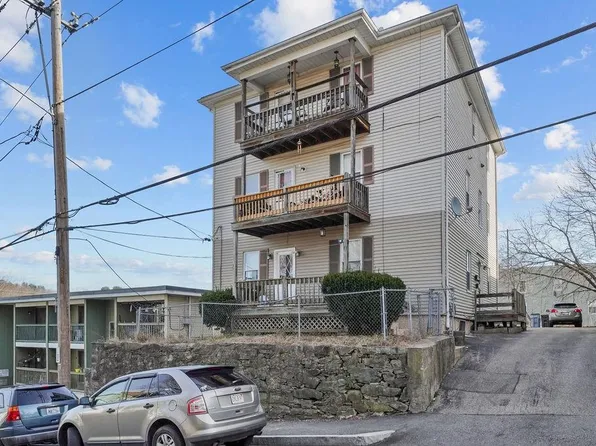 10 Division St, Lincoln, RI 02838