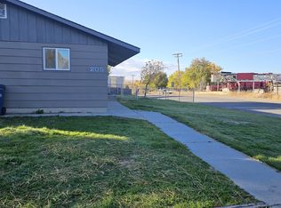 205 E Monroe Ave, Riverton, WY 82501