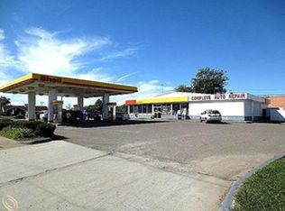 21860 West Rd, Woodhaven, MI 48183