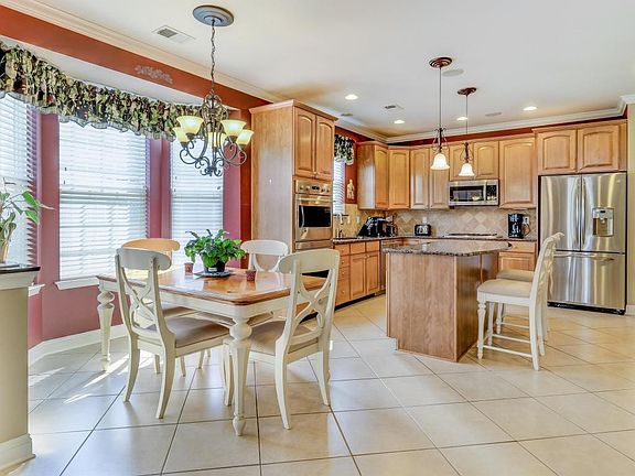 4th image of 41 Maremanna Dr