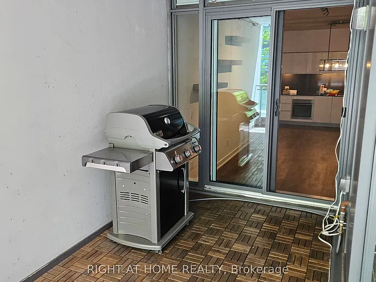 20 Gladstone Ave #216 — Photo 18