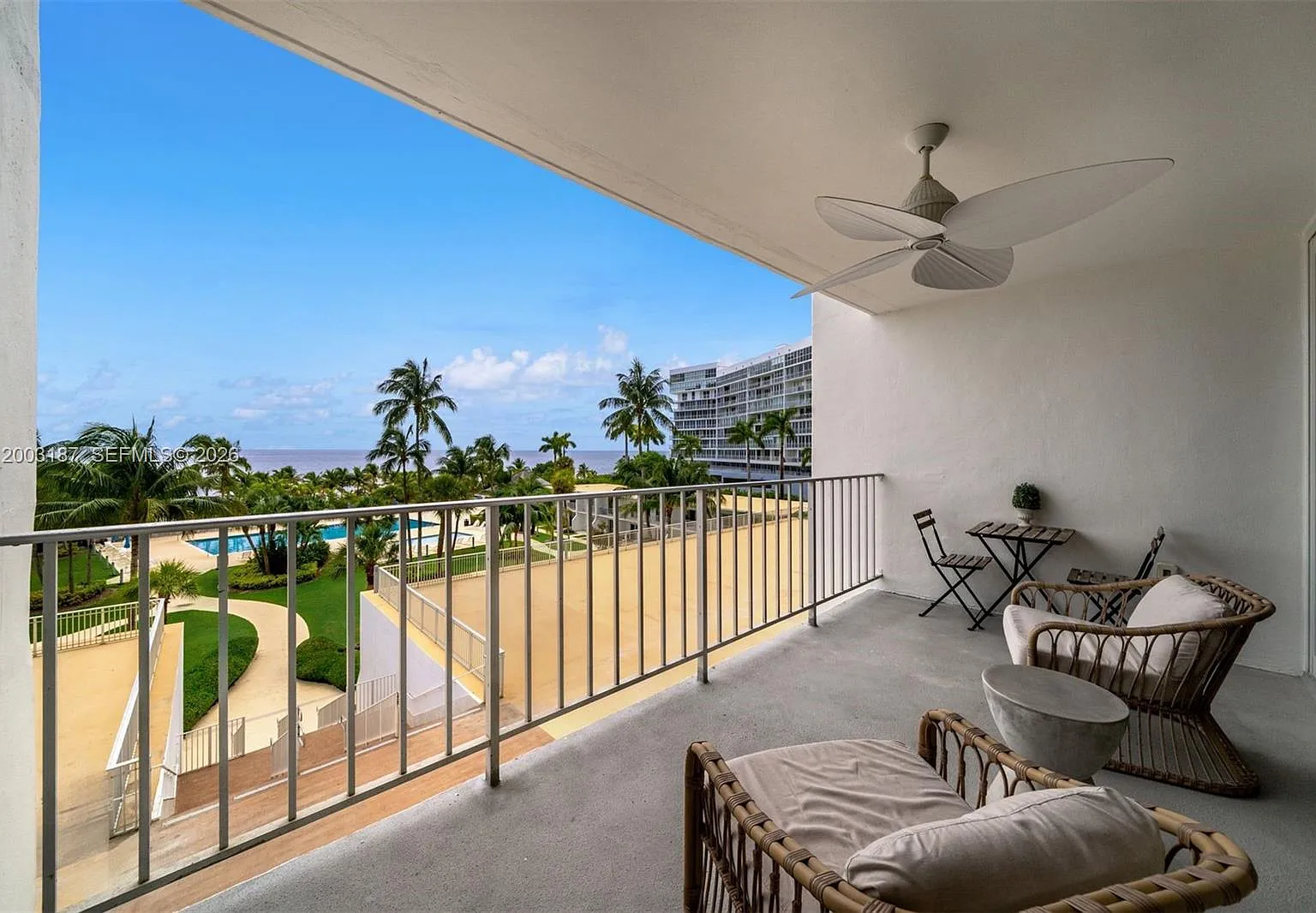Casa Del Mar Condo — Photo 2