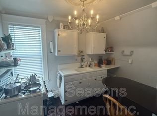 205 N Willard St #4, Burlington, VT 05401