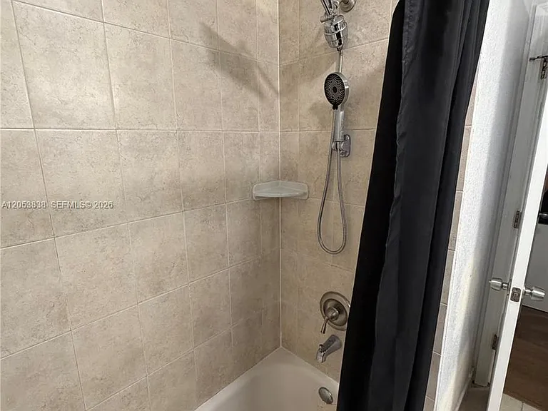 1315 Hampton Blvd #1315 — Photo 24
