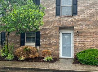 3101 Kirklevington Dr APT 206, Lexington, KY 40517