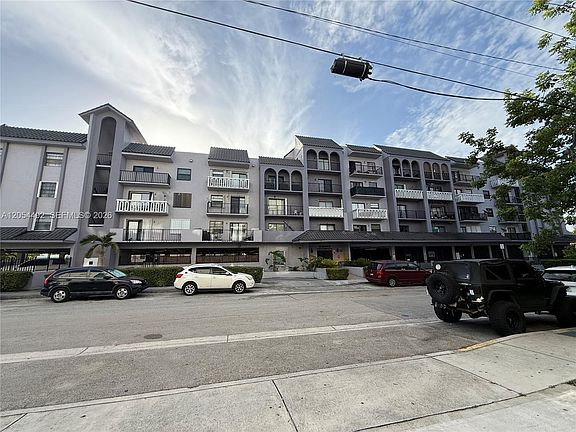 3rd image of 777 SW 9th Ave APT 205