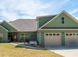 664 Hiram Dr, Bauxite, AR 72011