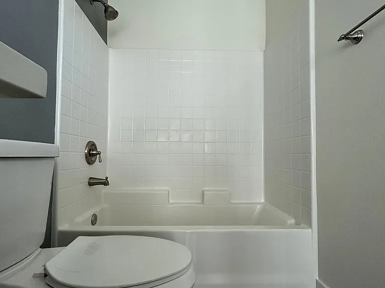 8425 Telegraph Rd — Photo 46